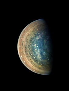 Photo du pole sud de Jupiter par Juno de la NASA